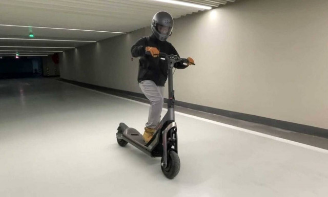 Τι κοινό έχει ένα πατίνι με μία Ferrari;