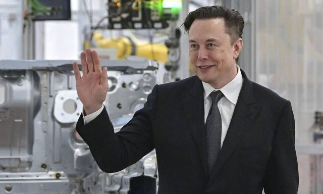 Έλον Μασκ: Προσφέρει 43,4 δισ. δολάρια για την πλήρη εξαγορά του Twitter