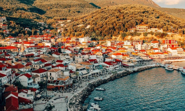 Πάσχα 2022: Δέκα διαχρονικές απολαύσεις που μας έχουν λείψει και ανυπομονούμε να ξαναζήσουμε