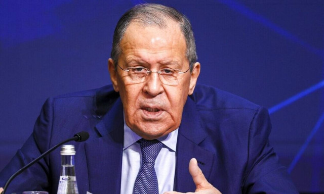 Λαβρόφ: Η Δύση έχει εξαπολύσει έναν τελείως υβριδικό πόλεμο κατά της Ρωσίας