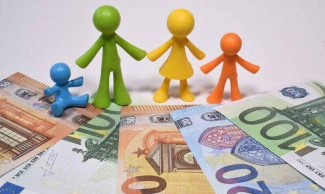 Επίδομα παιδιού Α21: Πότε πιστώνεται στους δικαιούχους - Ποιοι θα πάρουν μιάμιση επιπλέον δόση