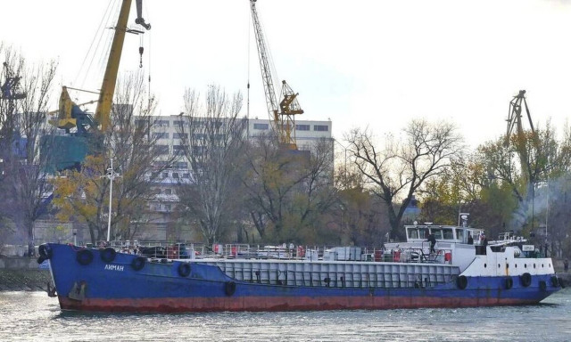 Τυνησία: Δεξαμενόπλοιο βυθίστηκε ανοικτά της Γκαμπές - Κίνδυνος για περιβαλλοντική καταστροφή