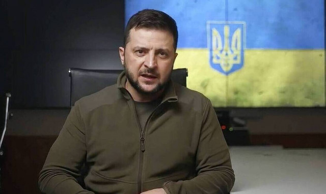 Ουκρανία: Μήνυμα Ζελένσκι σε Μόσχα - «Αν σκοτώσετε στρατιώτες στη Μαριούπολη, τέλος οι συζητήσεις»