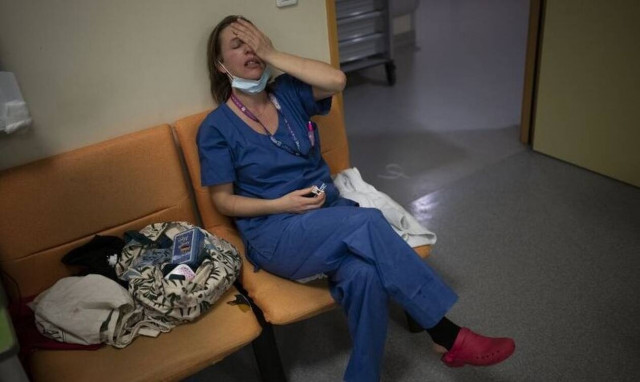 Κορονοϊός: Εφιαλτική πρόβλεψη - «Θα δούμε μια νέα θανατηφόρα μετάλλαξη του ιού»