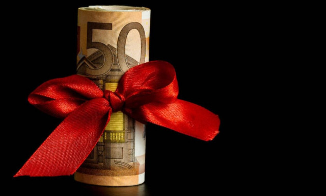 Καταβολή Αδειοδωροσήμου Πάσχα σε εργατοτεχνίτες οικοδόμους