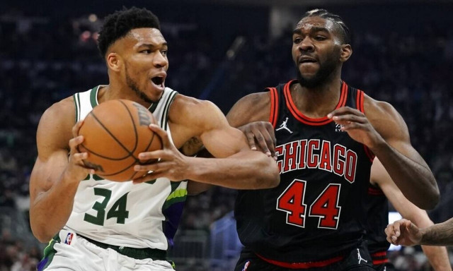 Γιάννης Αντετοκούνμπο: Ο «Greek Freak» θύμισε τον Μάικλ Τζόρνταν στο Space Jam (vids)