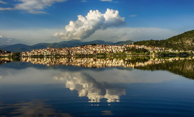 Πέντε ελληνικοί προορισμοί που συνδυάζουν την αγάπη για τη φύση με τη δράση