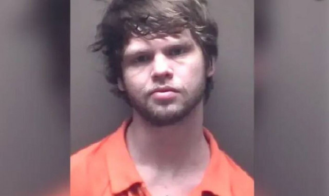 ΗΠΑ: Σαδιστής δολοφόνος πυροβόλησε τη σύντροφό του και μετά την κλώτσαγε επί 11 λεπτά