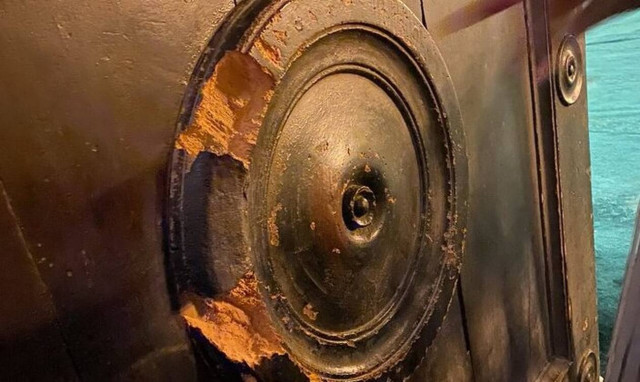 Oύτε Ιερό, ούτε Όσιο - Κατέστρεψαν την Αυτοκρατορική Πύλη της Αγιάς Σοφιάς