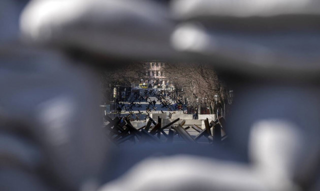 ΕΕ - ΗΠΑ: Αυστηροποίηση των κυρώσεων κατά της Ρωσίας - Στρατιωτική ενίσχυση της Ουκρανίας