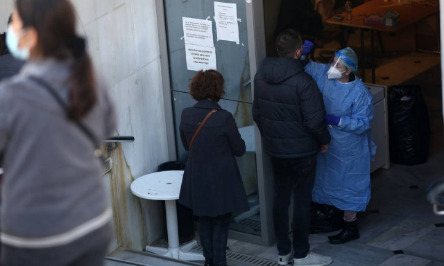 Κορονοϊός: Δωρεάν rapid test την Μ. Τετάρτη (20/4) σε 163 σημεία σε όλη τη χώρα