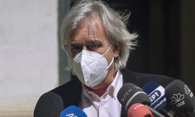 Πάτρα: Ο άγνωστος θρήνος του γιατρού Ηλιάδη την ημέρα της κηδείας της Τζωρτζίνας