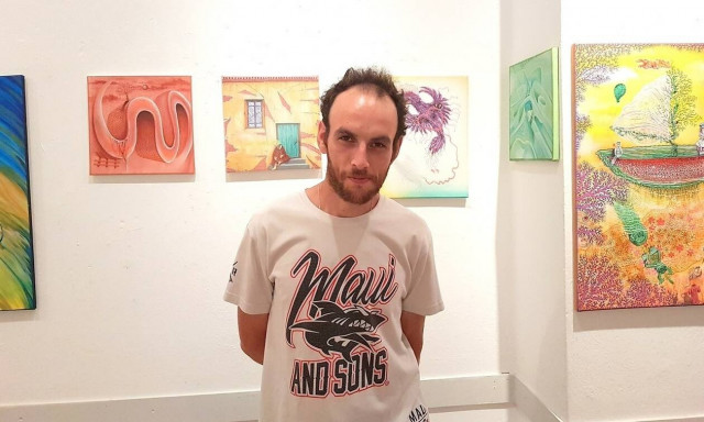 Στάθης Γκεβρέκης: Έκανε καμβά την Κομοτηνή και σε αυτή αποτυπώνει τη φαντασία του