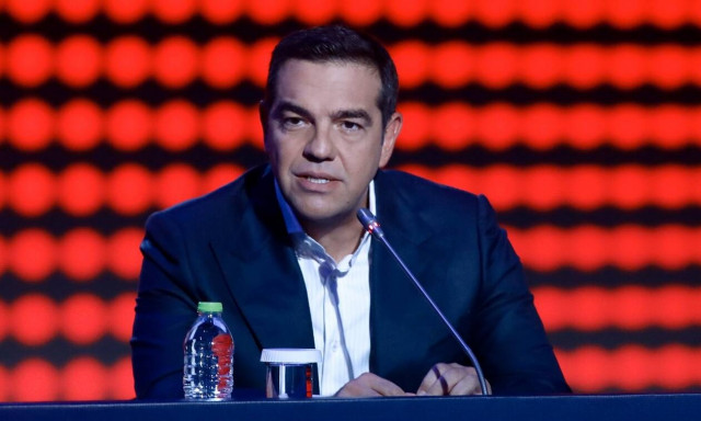 Αλέξης Τσίπρας:  Δεν θέλουμε λεφτόδεντρα αλλά να κόψουμε τα κλεφτόδεντρα