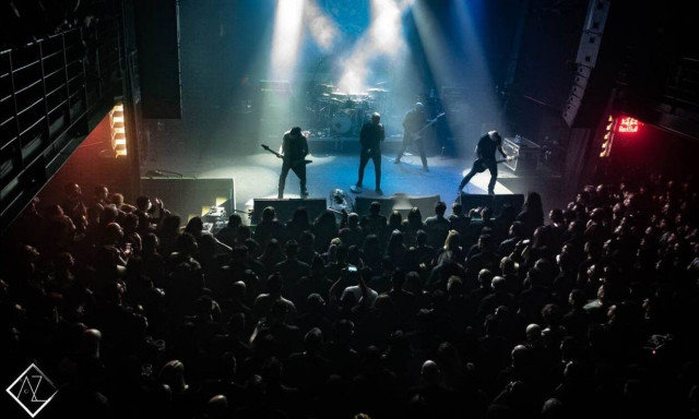 Balthazar και Paradise Lost «ισοπέδωσαν» το Fuzz