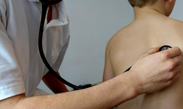 CDC: Καλούν τους γιατρούς να αναφέρουν ύποπτα κρούσματα ηπατίτιδας άγνωστης αιτιολογίας σε παιδιά