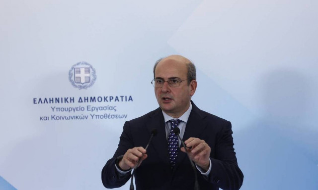 Κατώτατος μισθός: Στα όρια αντοχής της οικονομίας μας η αύξηση που έγινε