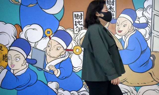 Ασθενής στη Βρετανία έζησε 16 ολόκληρους μήνες με κορονοϊό