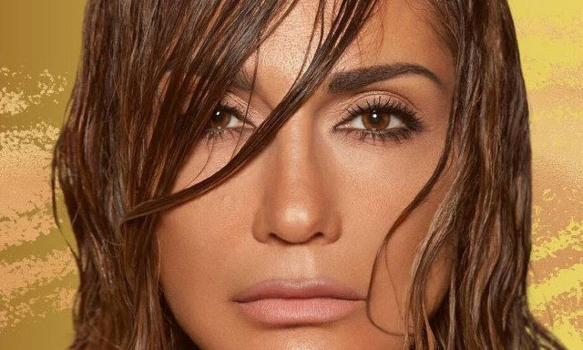 «Δεν μας έφτανε η Όμικρον τώρα έχουμε και μετάλλαξη Βανδή»: Χαμός στο Twitter με την αφίσα της