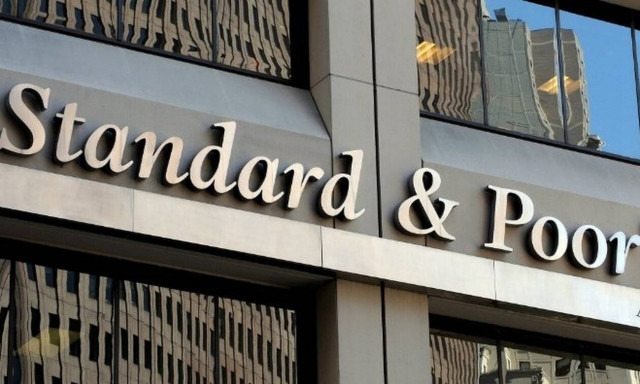Αναβάθμιση του αξιόχρεου της Ελλάδας από την Standard & Poor's