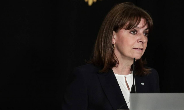 Σακελλαροπούλου: Το Αναστάσιμο φως να σημάνει την αναγέννηση των ελπίδων μας για ειρήνη και ευημερία