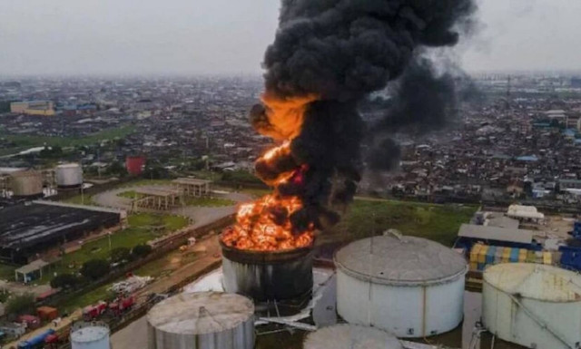 Νιγηρία: Τουλάχιστον 80 νεκροί από έκρηξη σε παράνομο διυλιστήριο