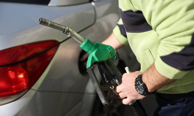 Επίδομα καυσίμων: Αντίστροφη μέτρηση για το άνοιγμα της πλατφόρμας - Όλα όσα πρέπει να γνωρίζετε