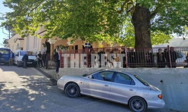 Πάτρα: Τραγικές στιγμές στην κηδεία του 31χρονου Χρήστου Σταυρόπουλου