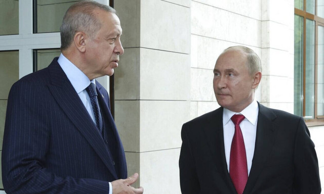Ο «ενωτικός» Ερντογάν μίλησε με τον Πούτιν για την Ουκρανία