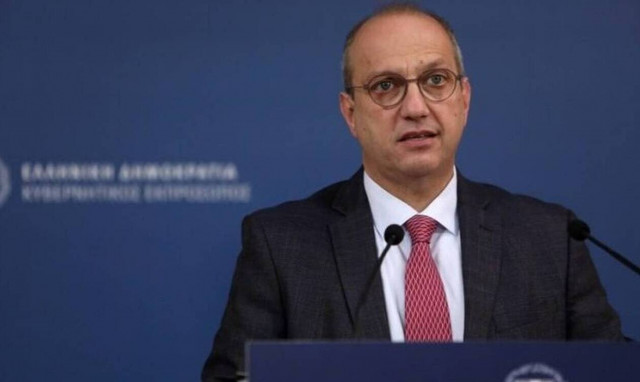 Οικονόμου: «Πιθανό να μας κόψει η Ρωσία το φυσικό αέριο»