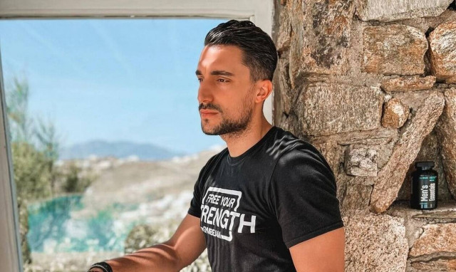 Ξέσπασε ο Σάκης Κατσούλης: «Εύχομαι τα παιδάκια μου να μην σας συναντήσουν ποτέ»