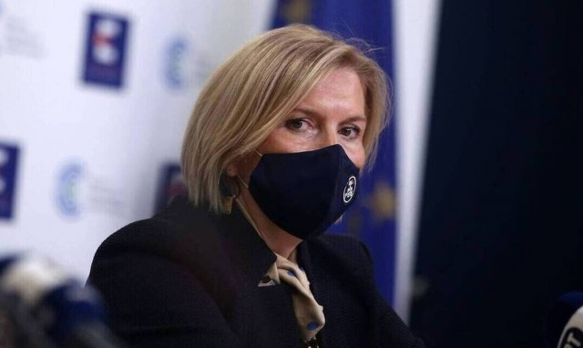 Γκάγκα: Οι μάσκες παραμένουν στους εσωτερικούς χώρους