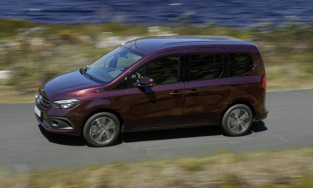 Επίσημο: Αυτή είναι η νέα Mercedes-Benz T-Class