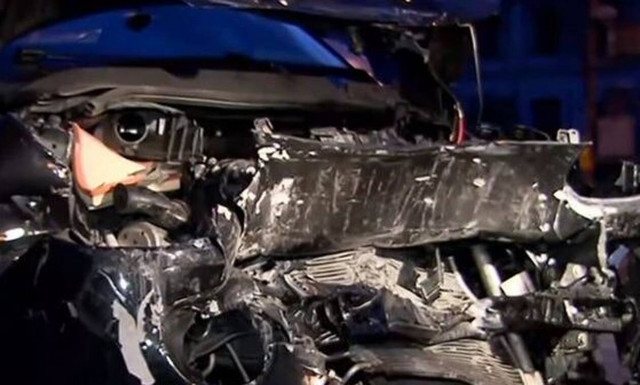 Tρομακτικό τροχαίο στη Θεσσαλονίκη: Μεγάλη κινητοποίηση για τον απεγκλωβισμό του οδηγού