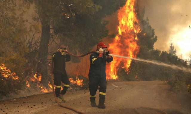 Ξεκινάει αύριο η αντιπυρική περίοδος: Στη μάχη και ο στρατός, τσουχτερά πρόστιμα