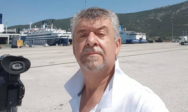 Πέθανε ο Βασίλης Λώλος