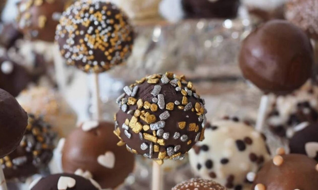 Γιορτή σήμερα Σάββατο 30 Απριλίου