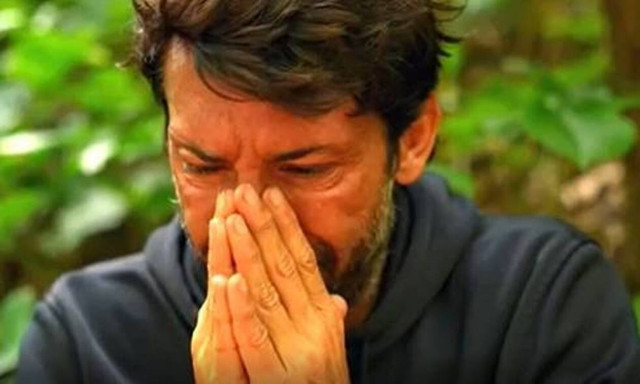 Survivor: «Λύγισε» ο Κωνσταντίνος Εμμανουήλ - «Είχε φωτοστέφανο, φοβάμαι τους νεκρούς» (vid)