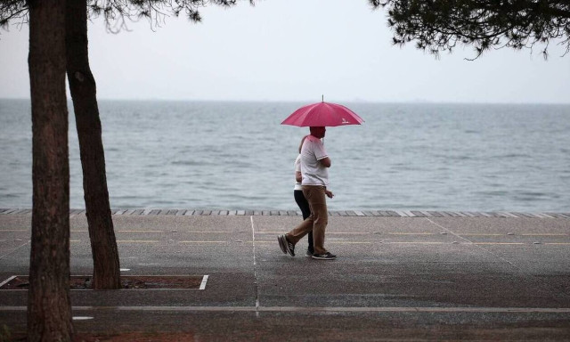 Cloudy weather with showers and storms on Monday