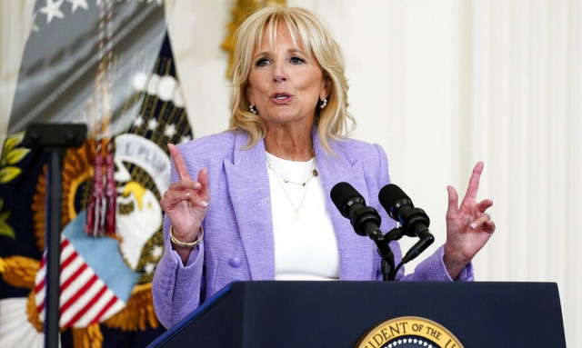 ΗΠΑ: Η Τζιλ Μπάιντεν θα συναντηθεί με Ουκρανούς πρόσφυγες σε Ρουμανία και Σλοβακία