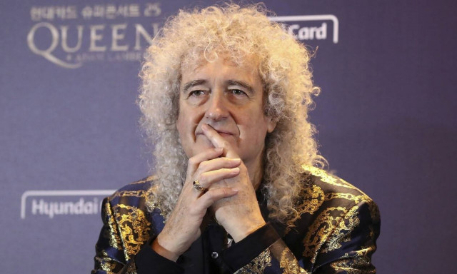 Συγκλονίζει ο κιθαρίστας των Queen: «Έχω έναν φρικτό ιό» - Η ανάρτηση για την υγεία του