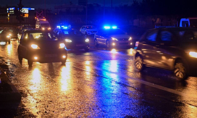 Επιστροφή εκδρομέων: Με βροχή και χαμηλές ταχύτητες η είσοδος στην Αθήνα – Επί ποδός η Τροχαία