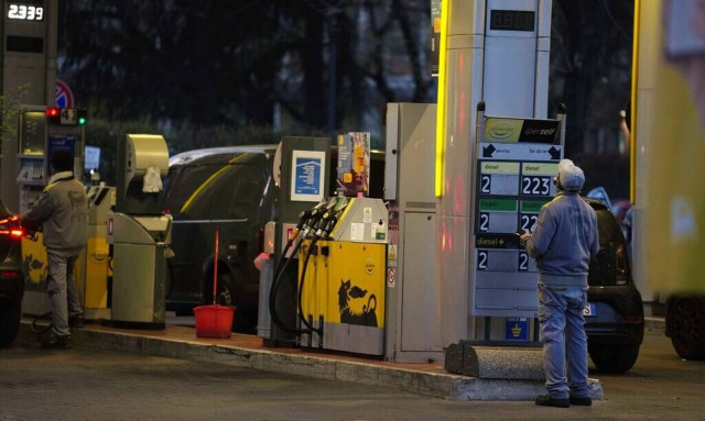 Ιταλία: Παράταση στη μείωση των φόρων επί των καυσίμων