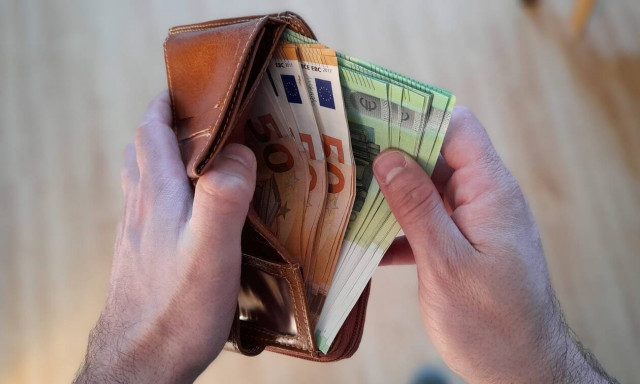 Επιστρεπτέα προκαταβολή: Πότε ξεκινά η αποπληρωμή ενισχύσεων