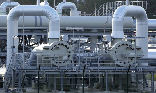 Ρωσία: Πώς ο Πούτιν «σπάει» το πετρελαϊκό εμπάργκο - Πουλάει με εκπτώσεις σε Ινδία και Κίνα