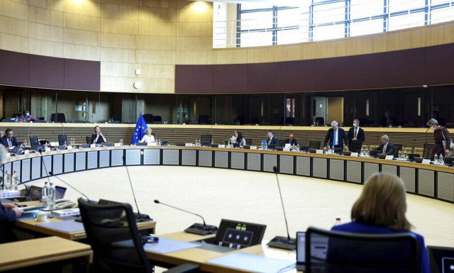 ΕΕ: Εξαιρούνται από το εμπάργκο στο ρωσικό πετρέλαιο Ουγγαρία και Σλοβακία