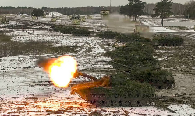 Λευκορωσία: Ανακοίνωσε αιφνιδιαστική διεξαγωγή μεγάλου εύρους στρατιωτικών γυμνασίων