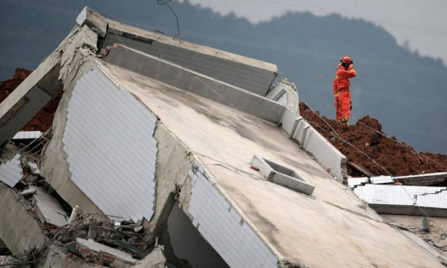 Κίνα: 26 νεκροί από την κατάρρευση κτιρίου στην Τσανγκσά