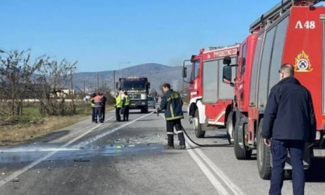 Φάρσαλα: Ένας νεκρός μετά από σύγκρουση αυτοκινήτου με νταλίκα