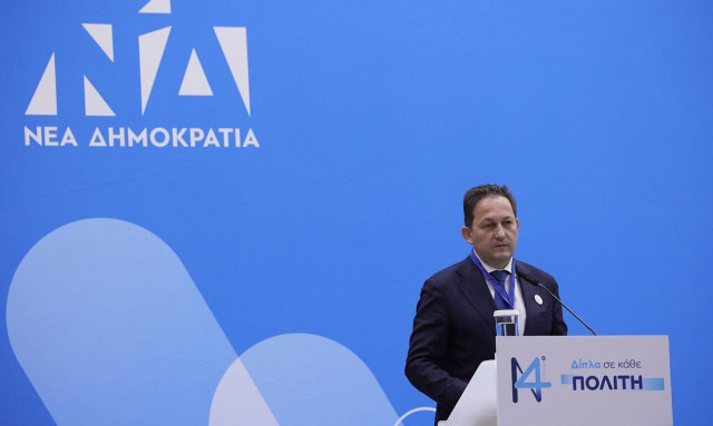 Στέλιος Πέτσας: «Πάμε την Ελλάδα ψηλά!»